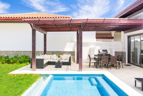 Pristine Bay Beach Villa