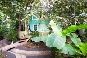 Puerta Azul