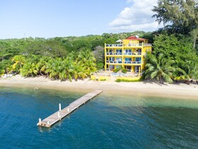 Villas del Playa