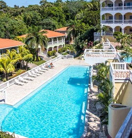 West End Divers Resort