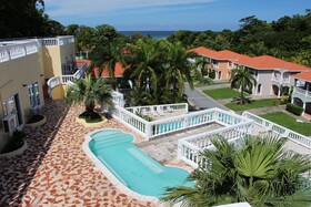 West End Divers Resort