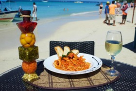 Paradise Beach Hotel