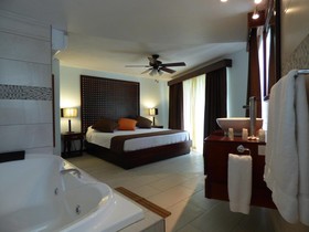 Paradise Beach Hotel