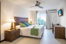 Paradise Beach Hotel