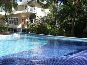 Paradise Beach Hotel