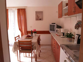 Apartments Amalija