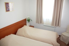 Hotel Dujam & Omladinski Hostel