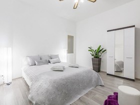 Iron Gates Apartments