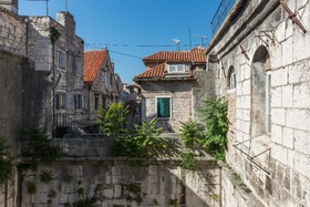 Temple Luxury Apartments & Rooms