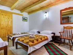 Villa Jucinovi Dvori