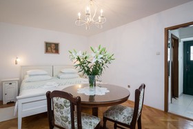 Apartments Zdravko