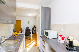 Apartment & Rooms Maždin