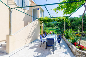 Apartment & Rooms Maždin