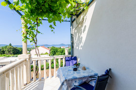 Apartment & Rooms Maždin