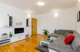 Apartment & Rooms Maždin