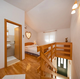 Apartments Mande And Kate