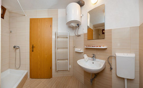 Apartments Mande And Kate