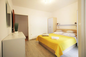 Apartments Topic Baska Voda
