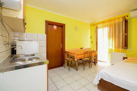 Apartments Mira