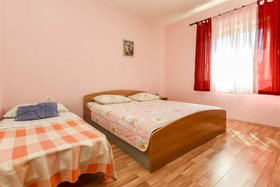 Holiday House Anica