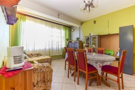 Holiday House Anica