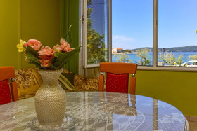Holiday House Anica