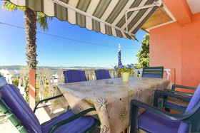 Holiday House Anica