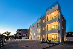 Luxury Apartments Villa Arta