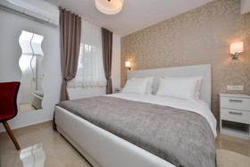 Luxury Apartments Villa Arta