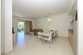 Crvena Luka Resort