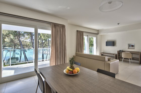 Crvena Luka Resort