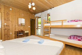 Apartment and Rooms Lile