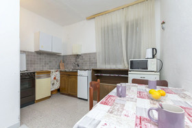 Apartment and Rooms Lile