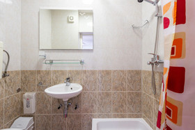 Apartments & Rooms Cina