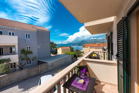 Apartments & Rooms Cina