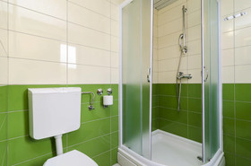 Apartments & Rooms Cina