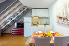 Apartments & Rooms Cina