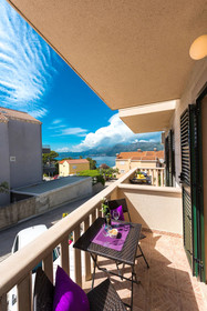 Apartments & Rooms Cina