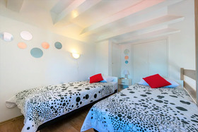 Apartments & Rooms Cina