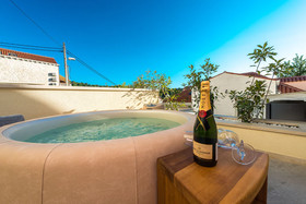 Casa Antika Suites