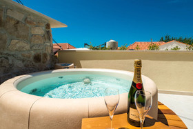 Casa Antika Suites