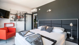 Residence Alpha Apartments