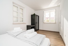 Residence & Pool Villa Schwarz Suites