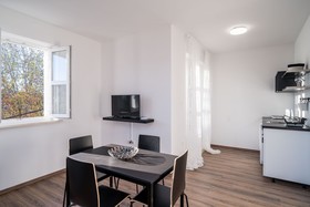 Residence & Pool Villa Schwarz Suites