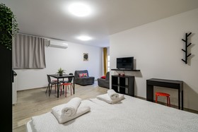 Residence & Pool Villa Schwarz Suites