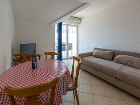 Apartment Goran