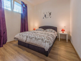 Apartment Iva Man