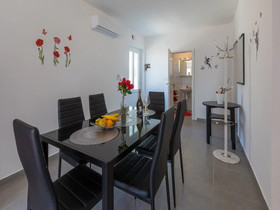 Apartment Iva Man