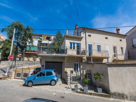 Apartment Iva Man