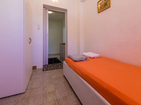 Apartment Iva Man